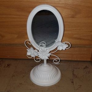 CUTE MIRROR
